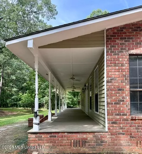 Exterior - 55 Scheffel Rd, Natchez, MS 39120 photo 7 of 11
