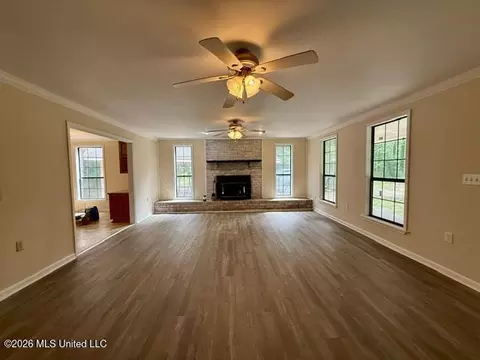 Living - 55 Scheffel Rd, Natchez, MS 39120 photo 1 of 1