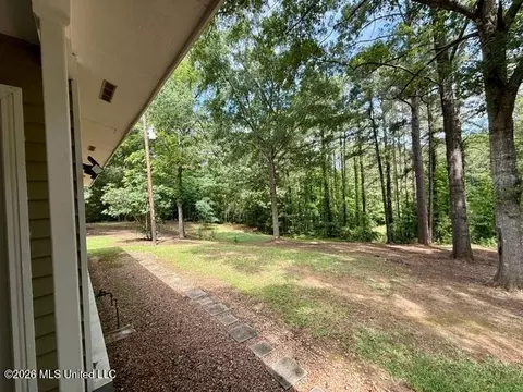 Exterior - 55 Scheffel Rd, Natchez, MS 39120 photo 6 of 11