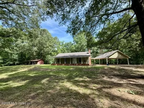55 Scheffel Rd, Natchez, MS 39120