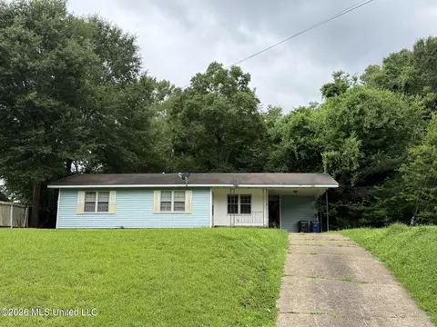 204 Holly Dr, Natchez, MS 39120
