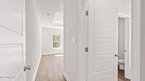 Entry Way - 14228 Quill Ave, Biloxi, MS 39532 photo 10 of 14