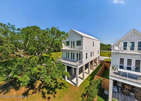 26478 W Beach Blvd, Pass Christian, MS 39571