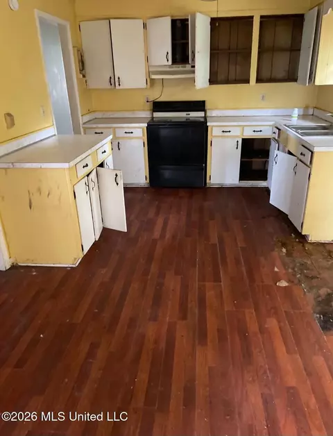 Kitchen - 443 Smith Rd, Cleveland, MS 38732 photo 1 of 1