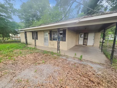 Exterior - 443 Smith Rd, Cleveland, MS 38732 photo 2 of 3