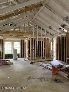 519 Hunters Creek Cir, Madison, MS 39110