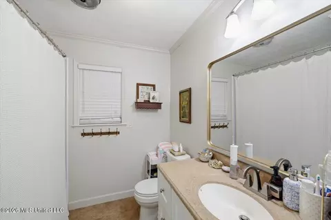 Bath - 873 Bryan Rd, Walnut Grove, MS 39189 photo 1 of 1