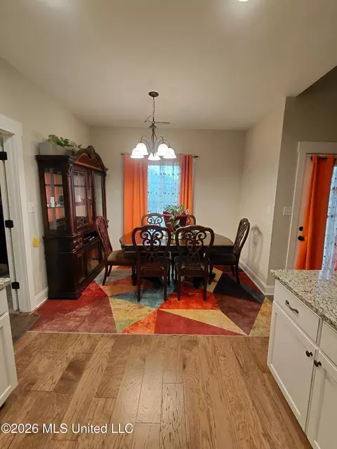Dining - 648 Beckett Cv, Hernando, MS 38632 photo 1 of 1
