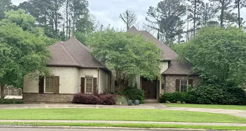 385 Kingsbridge Rd, Madison, MS 39110
