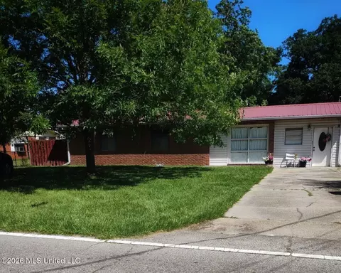 703 E Old Pass Rd, Long Beach, MS 39560