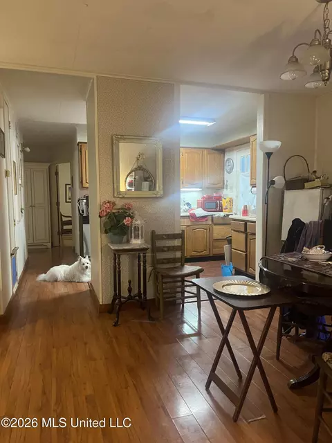 Entry Way - 703 E Old Pass Rd, Long Beach, MS 39560 photo 2 of 2