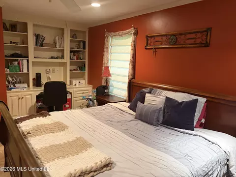 Bedroom - 456 Treles Dr, Madison, MS 39110 photo 3 of 4