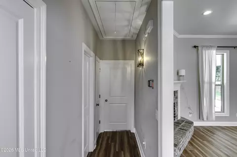 Entry Way - 230 Falls Xing, Madison, MS 39110 photo 5 of 7