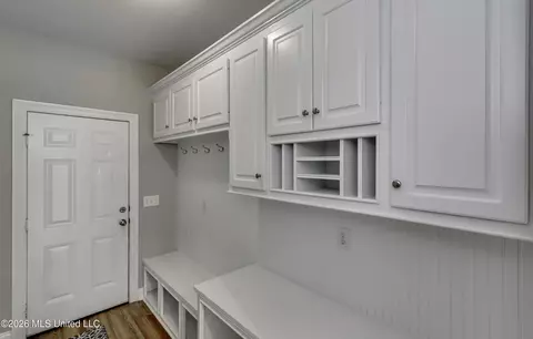 Entry Way - 230 Falls Xing, Madison, MS 39110 photo 3 of 7