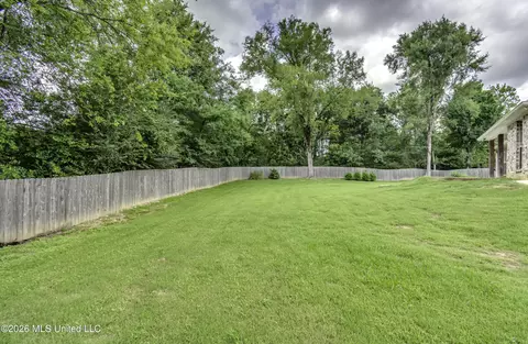 Exterior - 230 Falls Xing, Madison, MS 39110 photo 14 of 14