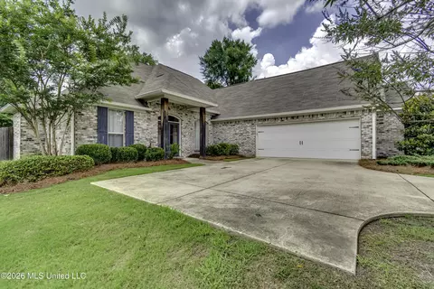 Exterior - 230 Falls Xing, Madison, MS 39110 photo 2 of 14