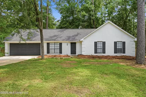 198 Bellegrove Cir, Brandon, MS 39047