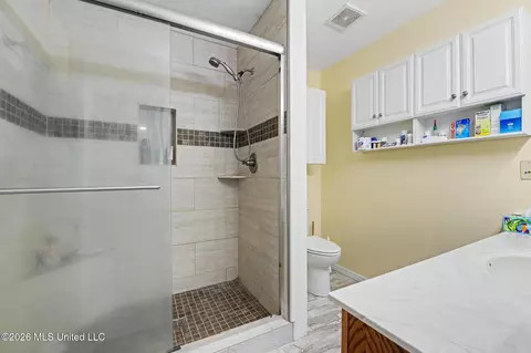 Bath - 15178 Ms-613, Lucedale, MS 39452 photo 2 of 4