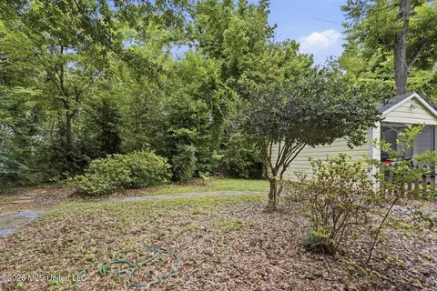 Exterior - 1827 Piedmont St, Jackson, MS 39202 photo 4 of 5