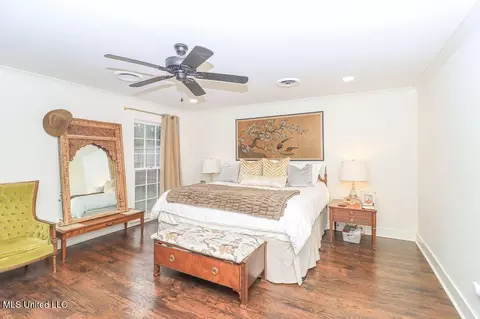 Bedroom - 1865 E Northside Dr, Jackson, MS 39211 photo 6 of 7