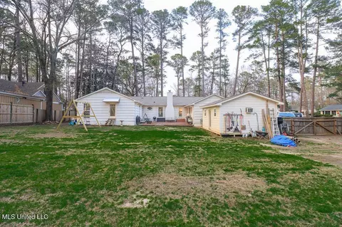 Exterior - 1865 E Northside Dr, Jackson, MS 39211 photo 3 of 5