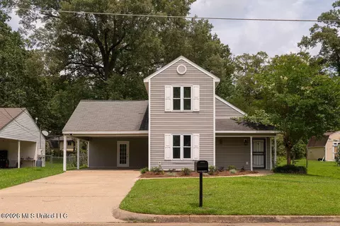 1814 Twin Pine Dr, Pearl, MS 39208