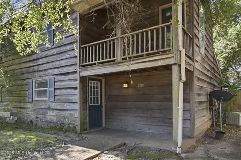 Exterior - 2319 River Oaks Blvd #A, Jackson, MS 39211 photo 1 of 4