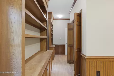 Entry Way - 375 Heritage Pl, Jackson, MS 39212 photo 2 of 2