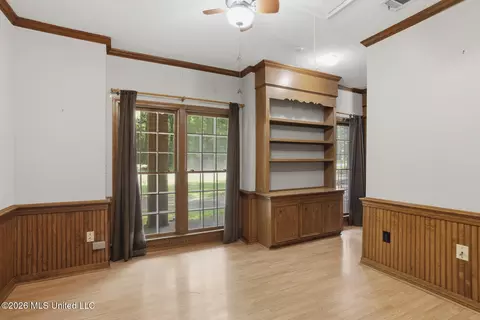 Living - 375 Heritage Pl, Jackson, MS 39212 photo 10 of 10