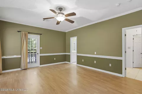 Living - 375 Heritage Pl, Jackson, MS 39212 photo 9 of 10