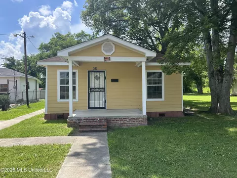 618 Avenue J, Greenwood, MS 38930