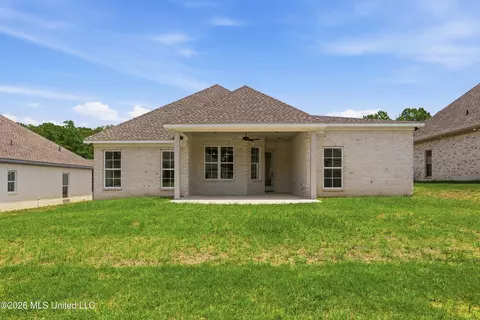Exterior - 162 Bronson Bnd, Flowood, MS 39232 photo 7 of 9