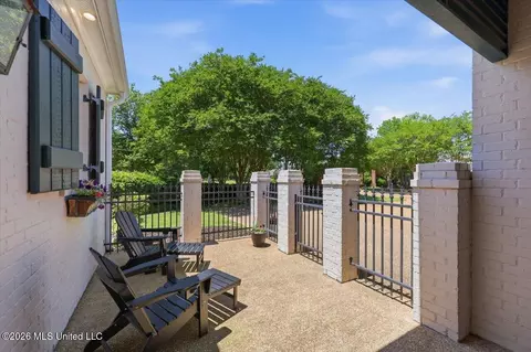 Exterior - 101 Camden Ct, Madison, MS 39110 photo 4 of 7