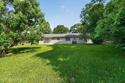 Exterior - 3509 Michael Clay Dr, Jackson, MS 39213 photo 3 of 6