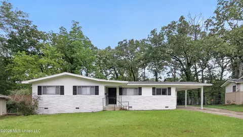 Exterior - 1664 Kentwood Dr, Jackson, MS 39212 photo 4 of 4