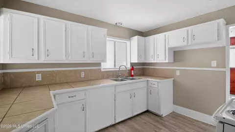Other - 1664 Kentwood Dr, Jackson, MS 39212 photo 4 of 8