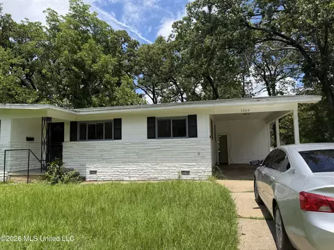1664 Kentwood Dr, Jackson, MS 39212