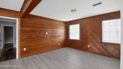 Living - 1664 Kentwood Dr, Jackson, MS 39212 photo 5 of 6