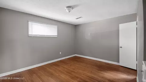 Bedroom - 1664 Kentwood Dr, Jackson, MS 39212 photo 1 of 6
