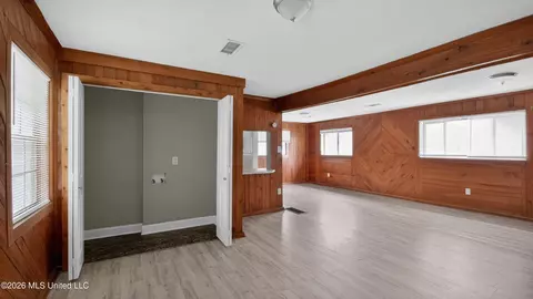 Living - 1664 Kentwood Dr, Jackson, MS 39212 photo 6 of 6