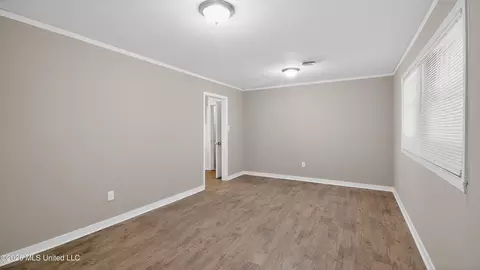 Living - 2738 Woodside Dr, Jackson, MS 39204 photo 3 of 7