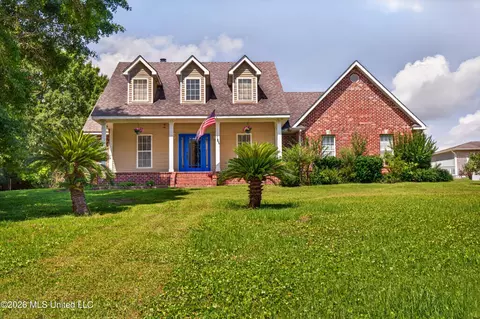 26710 Camille Dr, Pass Christian, MS 39571