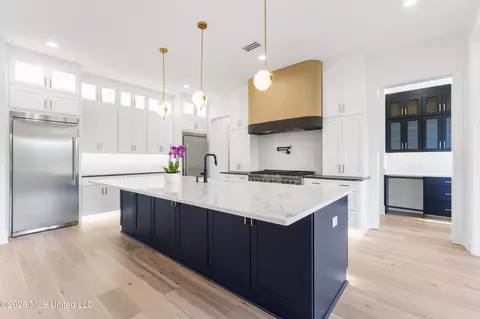 Kitchen - 5424 Sophia Ln, Hernando, MS 38632 photo 6 of 8