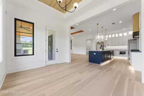 Entry Way - 5424 Sophia Ln, Hernando, MS 38632 photo 6 of 8