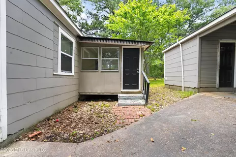 Exterior - 5160 Lurline Dr, Jackson, MS 39204 photo 5 of 5