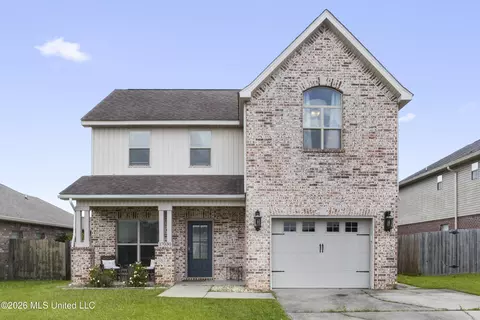 17030 Date Palm Dr, D'iberville, MS 39540
