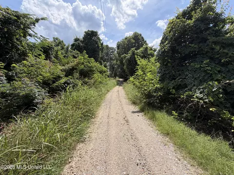 301 Fairview Dr, Vicksburg, MS 39180