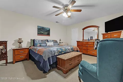 Bedroom - 2184 Shady Grove Cv, Hernando, MS 38632 photo 3 of 3