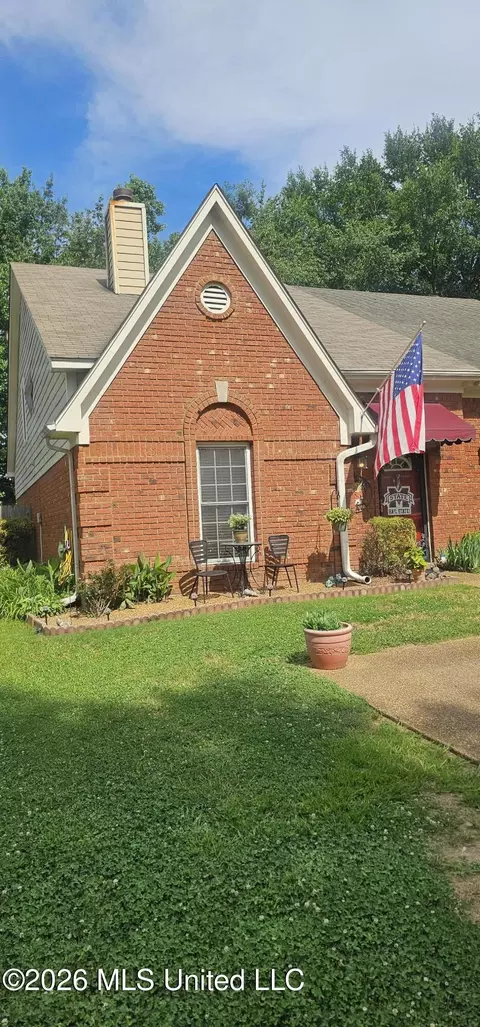 2184 Shady Grove Cv, Hernando, MS 38632