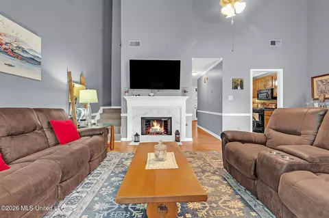 Living - 2184 Shady Grove Cv, Hernando, MS 38632 photo 1 of 1
